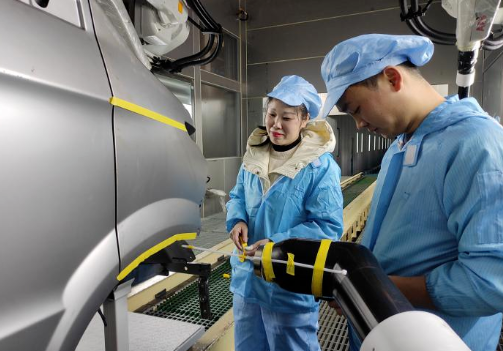 【工作動态】遵義車廠塗裝機器人(rén)班組新年再啓航