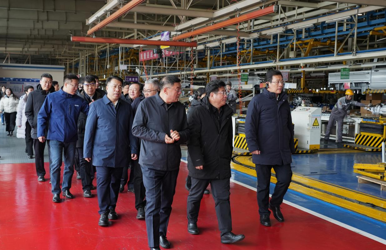 邯鄲市黨政代表團莅臨成功汽車科技集團參觀調研