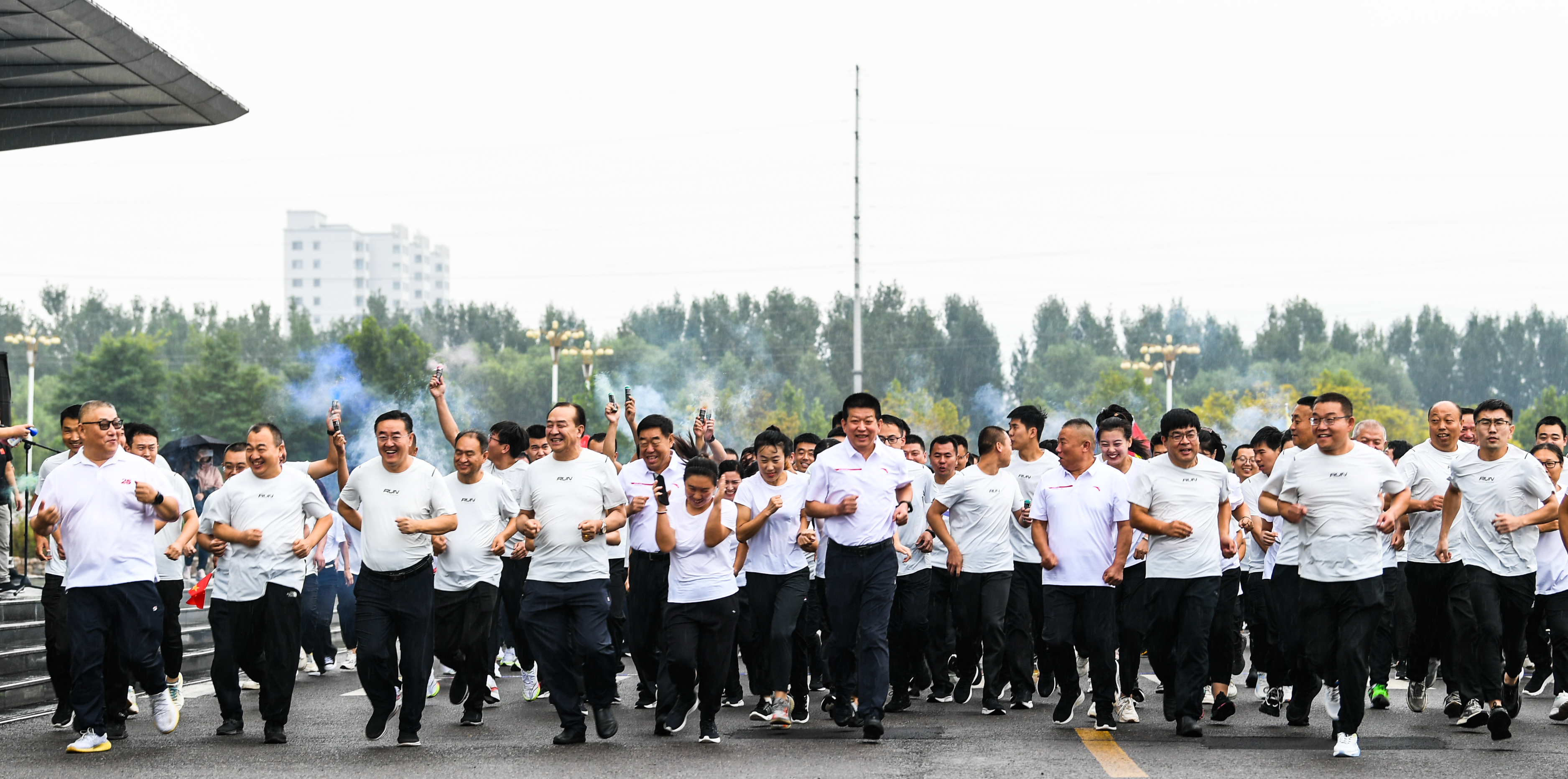 山西成功集團2023年秋季運動會盛大(dà)開幕